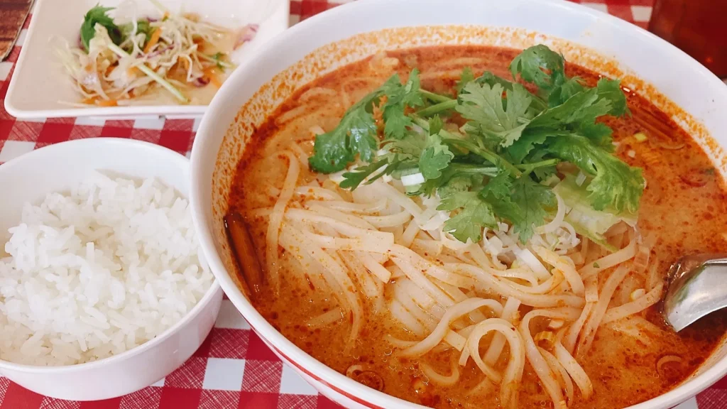サバイチャイのトムヤムラーメン