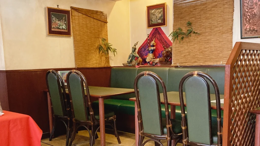 タイランドの店内1