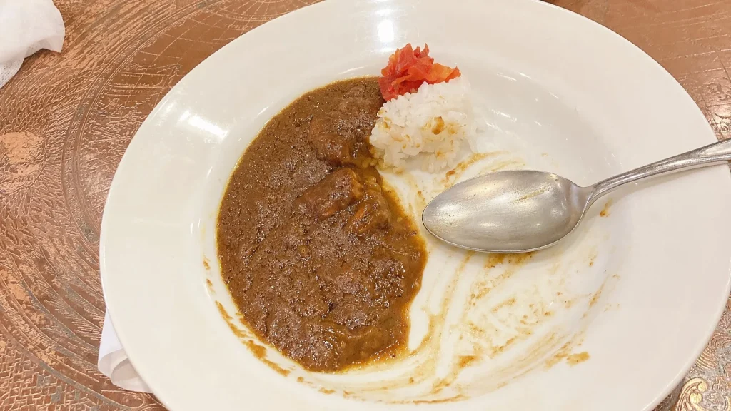 一丁目茶房のカレーは濃い