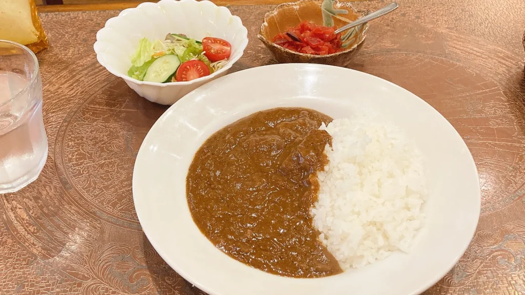 一丁目茶房の茶房カレー実物