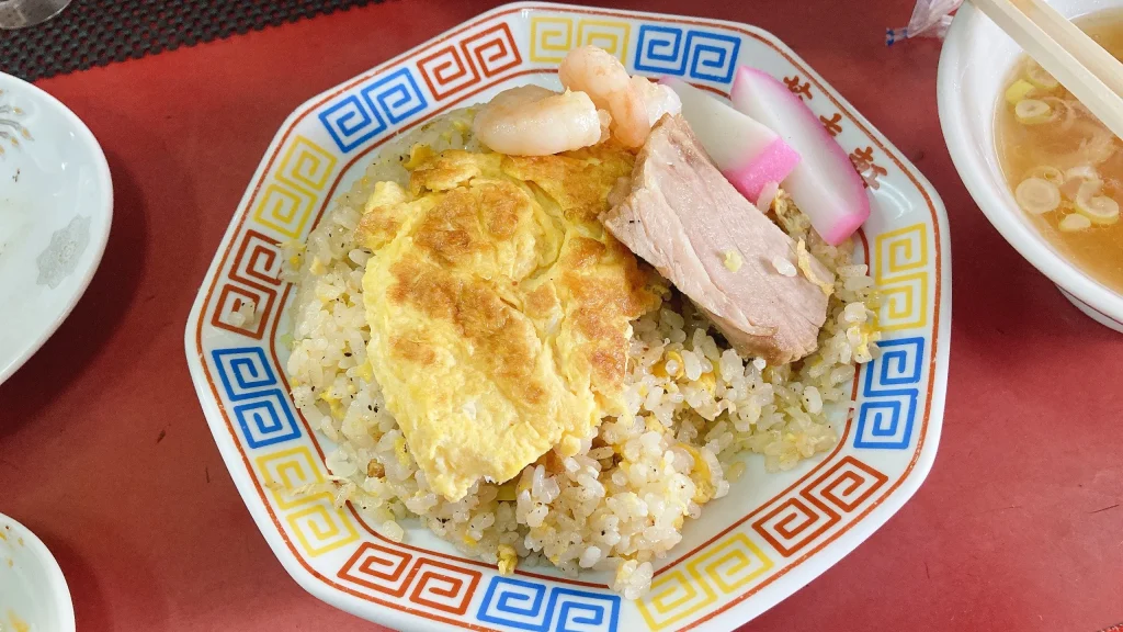 菜来軒の五目チャーハンの具材