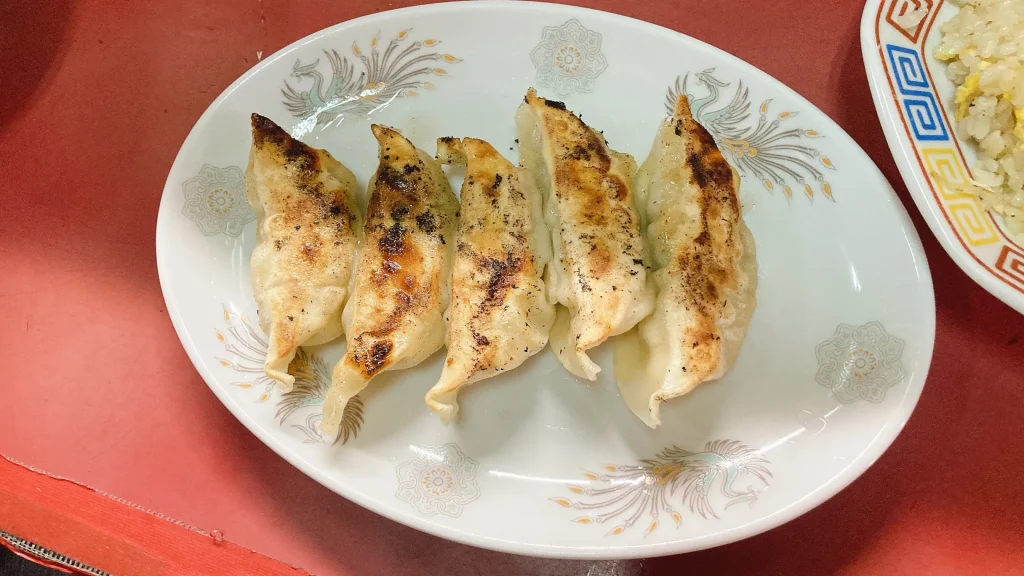 菜来軒の餃子