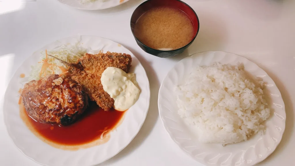 ハンバーグ＆洋食ベアのAランチ