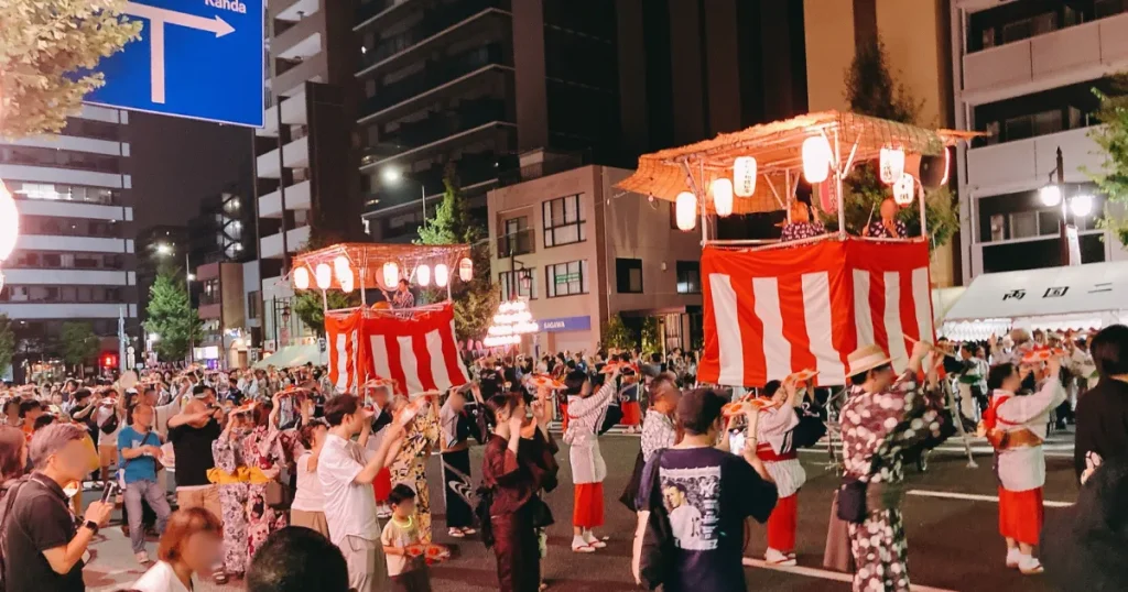 両国町会夏祭りの櫓