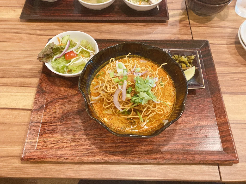 タイキッチンのカオソーイ実物