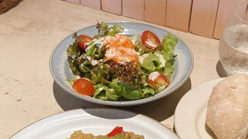 大人洋食 Bistro1996,のサラダ