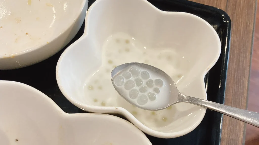 ペンタイのセットデザート
