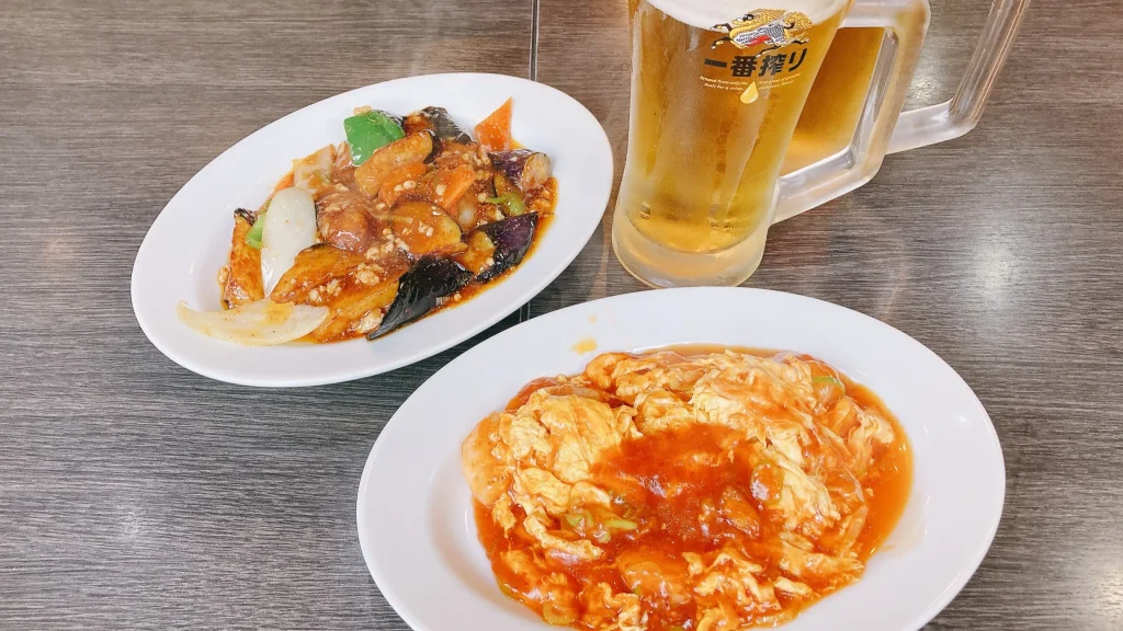 谷記のお疲れ様セットの料理エビ玉子とナス味噌