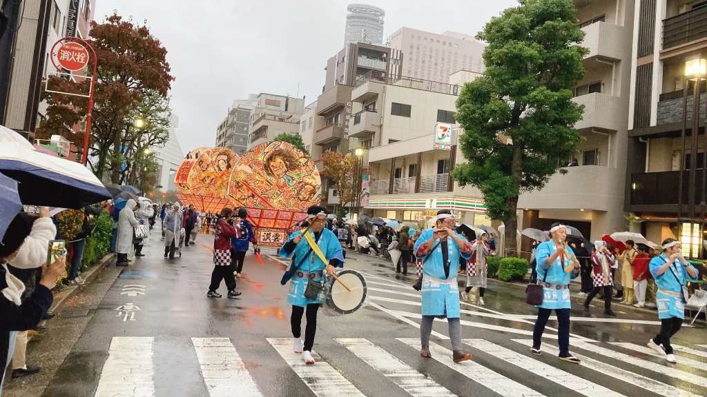北斎祭りのねぷた運行
