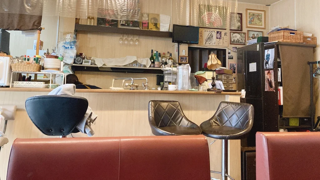 コーヒー&スナックドリームの店内