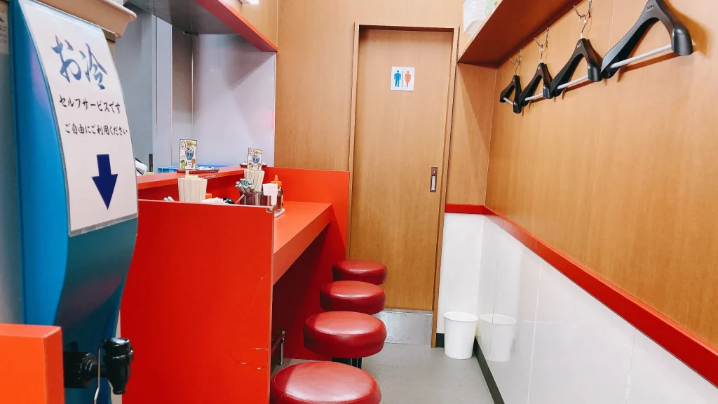 邦ちゃんラーメンの店内