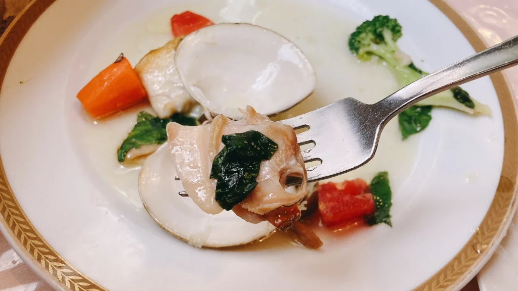 クインベルの真鯛のソテーのハマグリ