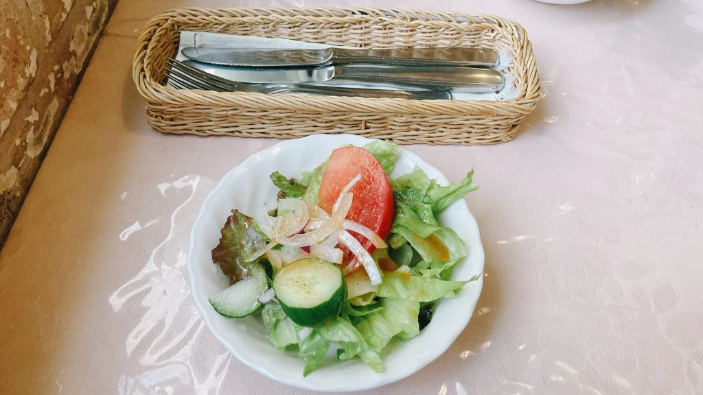 クインベルのランチサラダ