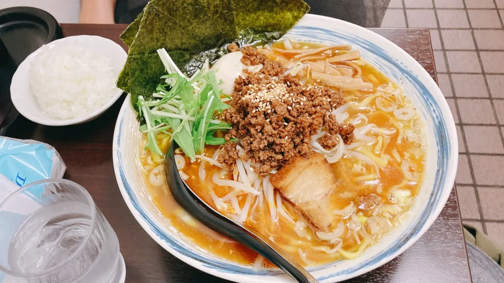 味味の赤担々麺