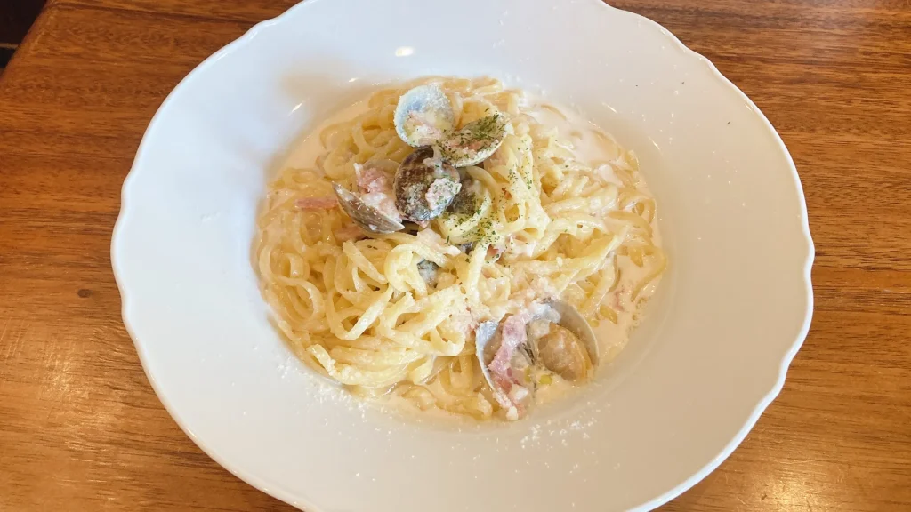 大起屋のベーコンと浅利のクラムチャウダースパゲッティ