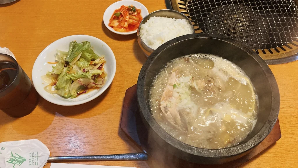第一韓国館のランチ参鶏湯